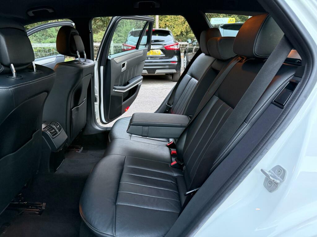 Mercedes-Benz E Class 2.1 E220 Cdi Amg Sport Convertible 170 Bhp Red #33