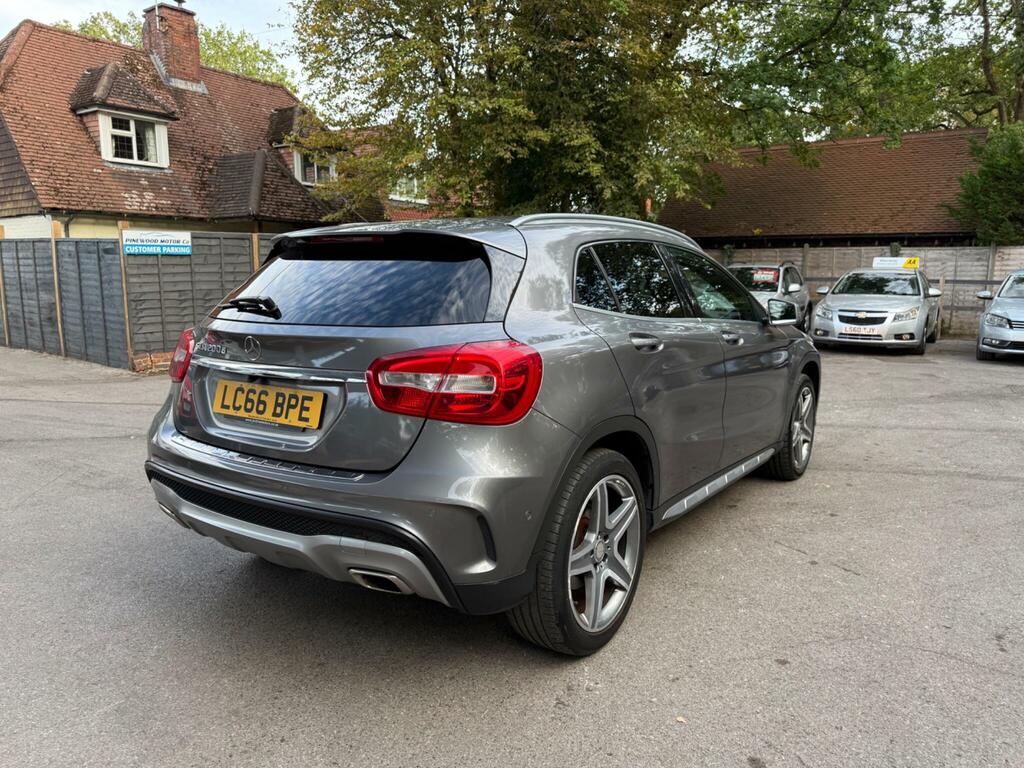 Mercedes-Benz GLA Class 2.1 Gla200d Amg Line Executive Euro 6 S S Grey #4