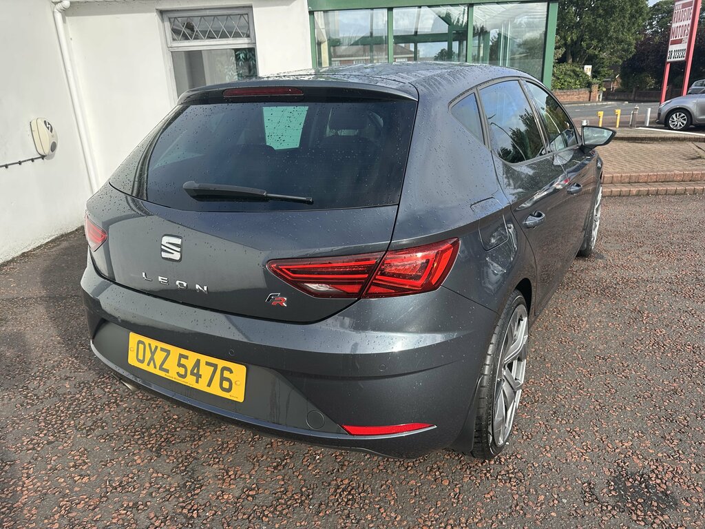 Seat Leon 2020 Seat Leon 2.0 Tsi Fr Dsg Grey #4
