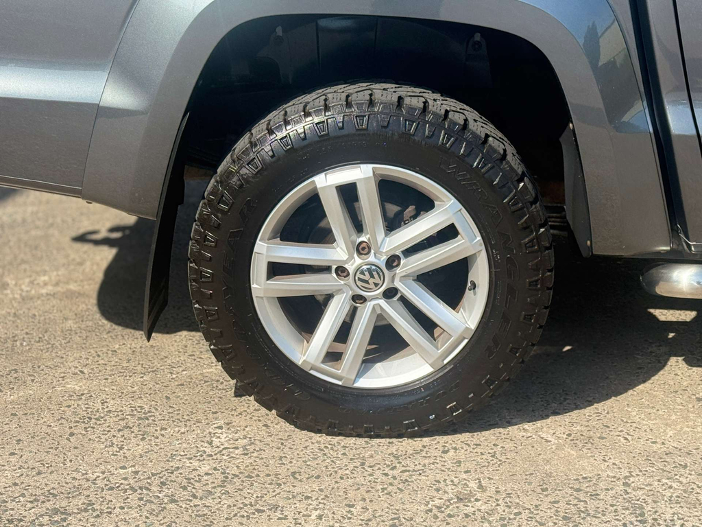 Volkswagen Amarok Pickup Black #29