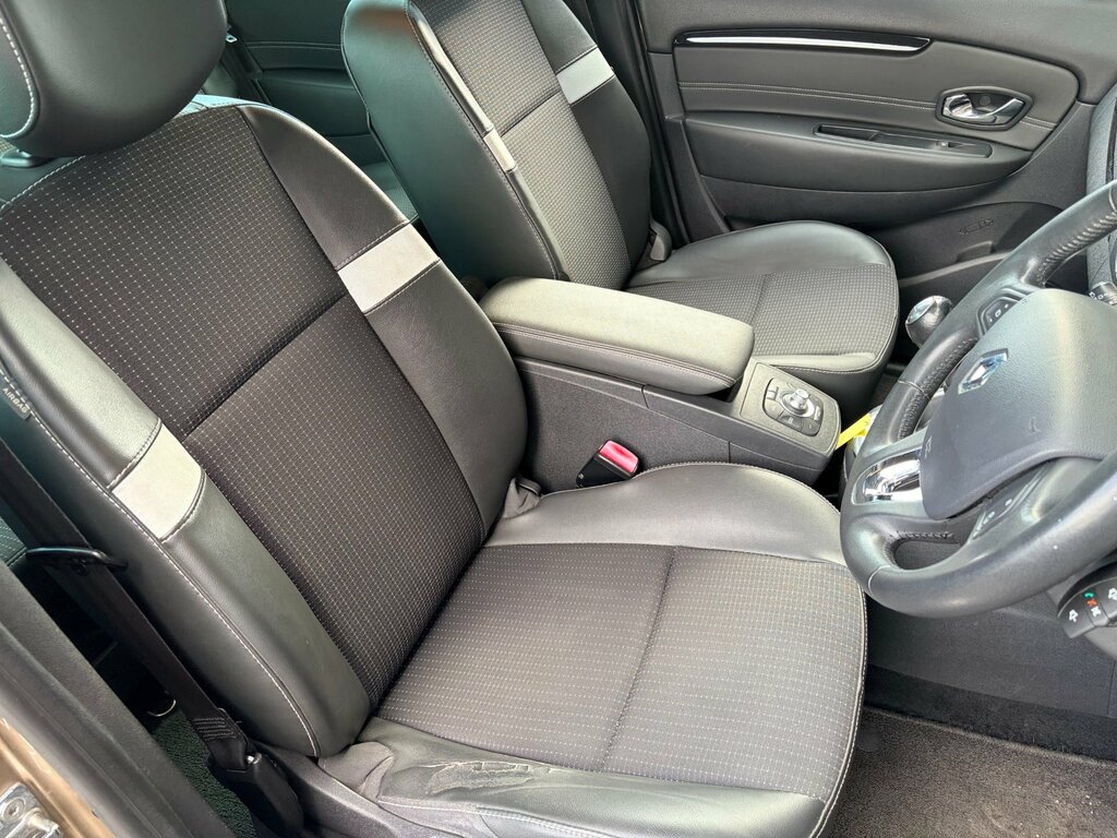 Renault Scenic 1.5 Dci Energy Dynamique Tomtom Mpv Man #10