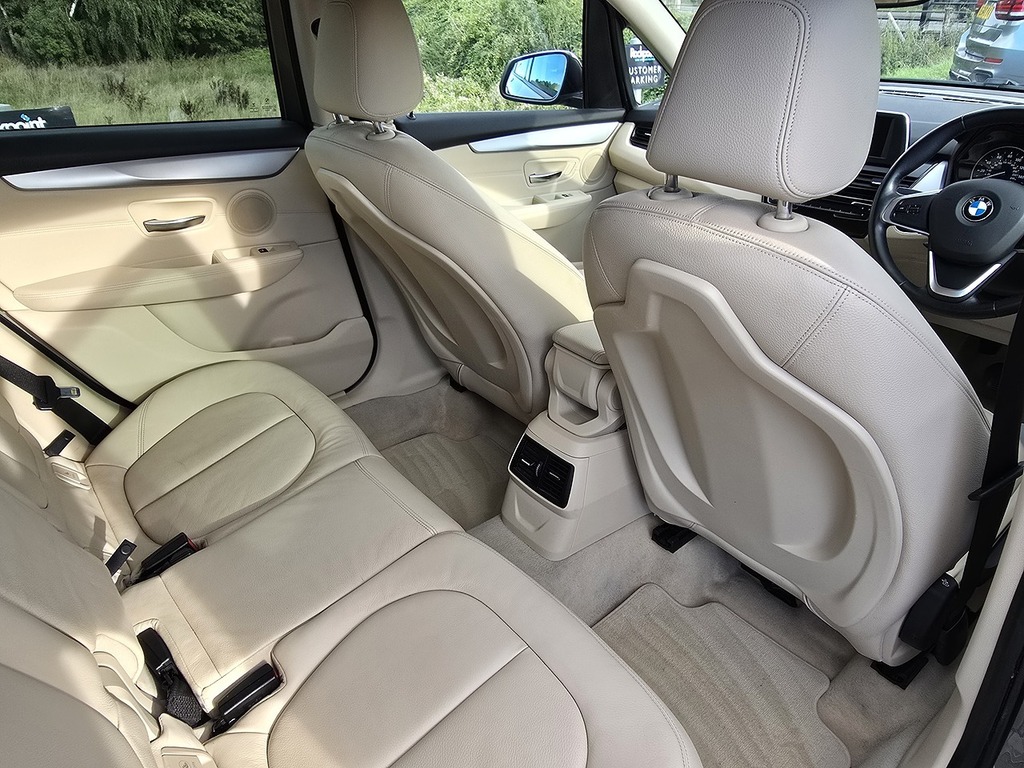BMW 2 Series Active Tourer 218I Sport Silver #26