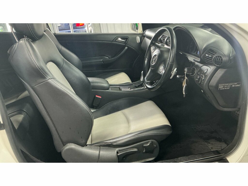 Mercedes-Benz CLC Class Clc200k Sport White #3