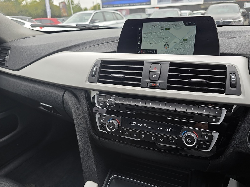 BMW 4 Series Gran Coupe 2L Se Blue #13