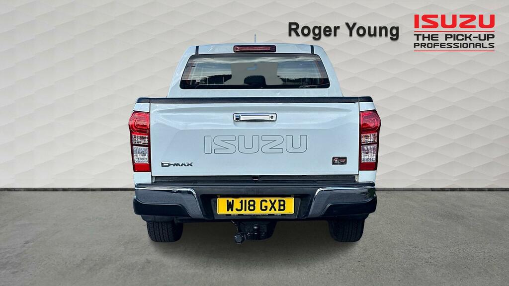 Isuzu D-Max Yukon White #6