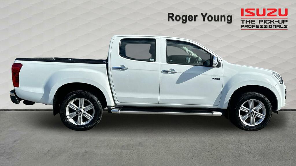 Isuzu D-Max Yukon White #5