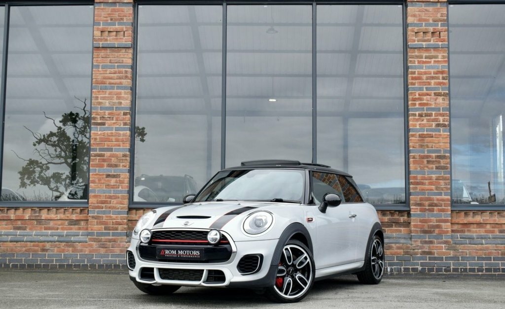 Mini Hatch 2L John Cooper Works Silver