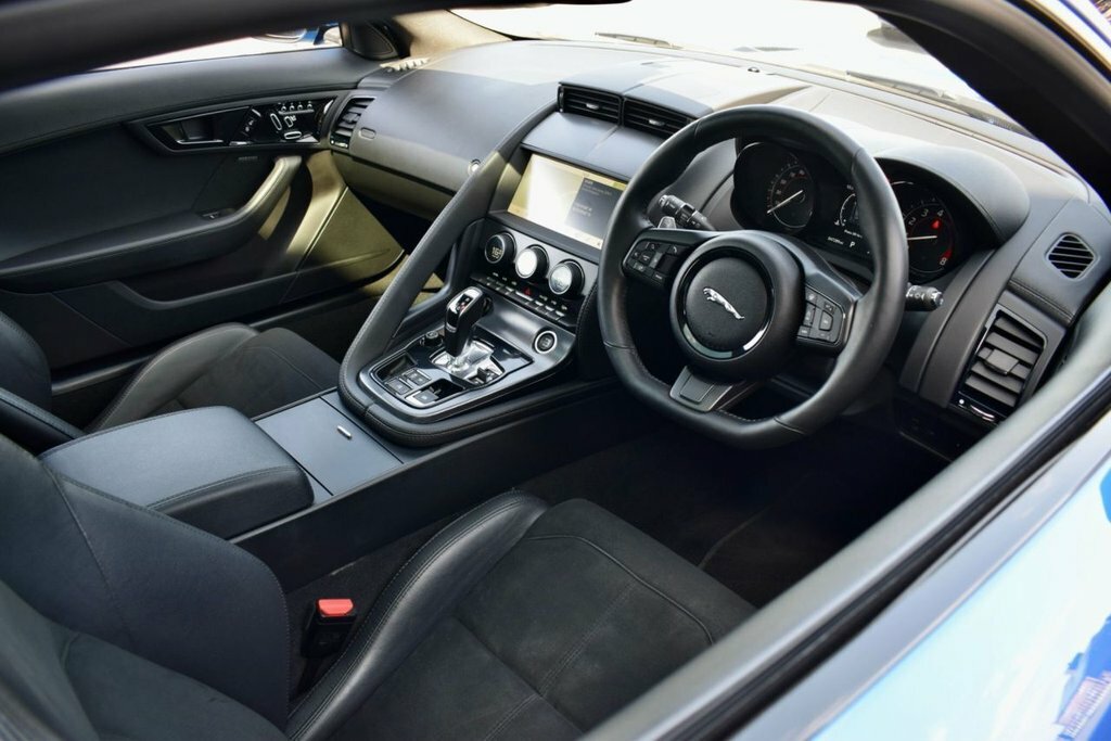 Jaguar F-Type 2L R-dynamic Blue #3