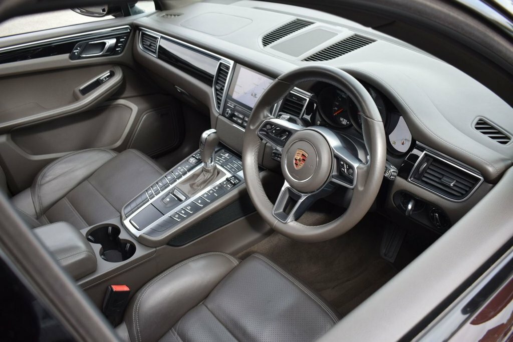Porsche Macan 3L S Brown #3
