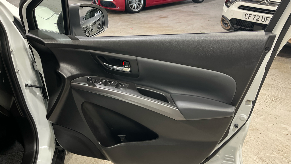 Suzuki S Cross 1.5 Hybrid Motion  #38