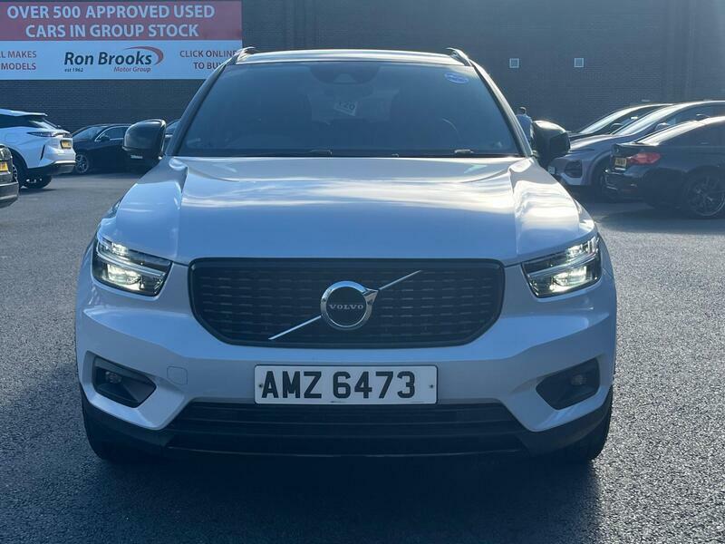Volvo XC40 2.0 T4 R-design Euro Silver #3