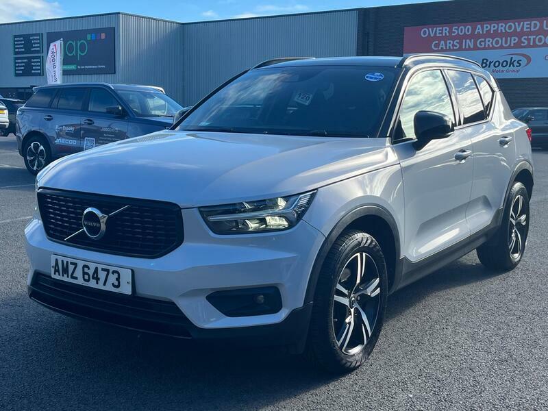 Volvo XC40 2.0 T4 R-design Euro Silver