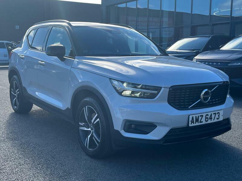 Volvo XC40 2.0 T4 R-design Euro Silver #2