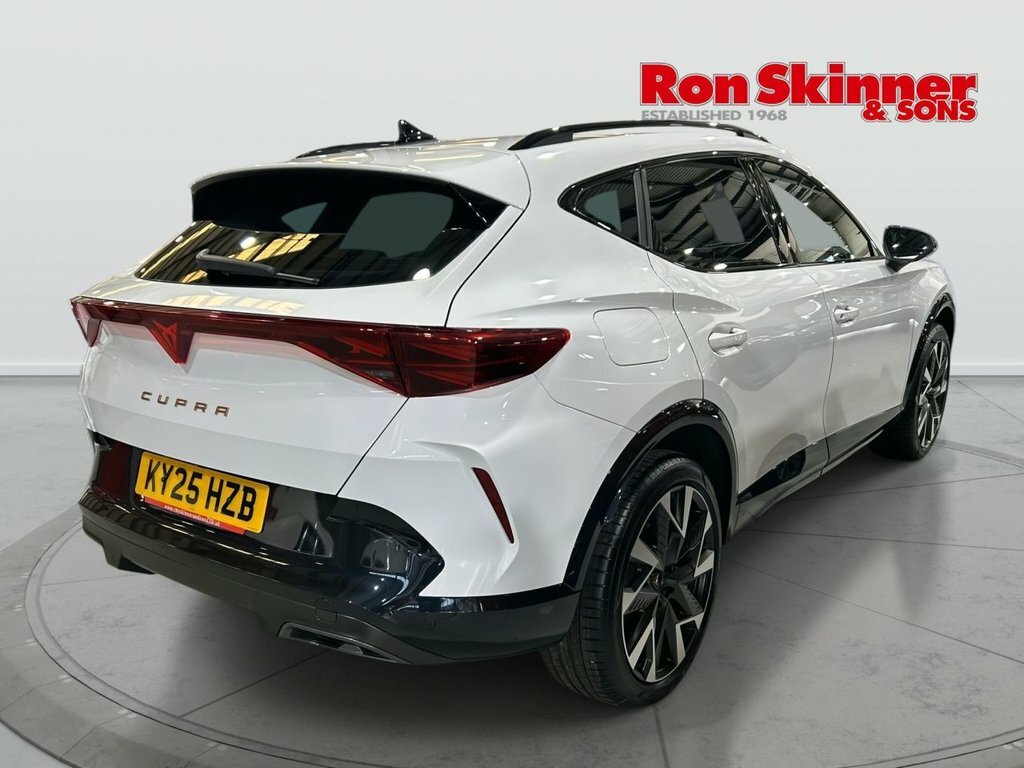 Cupra Formentor 1.5L V2 White #4