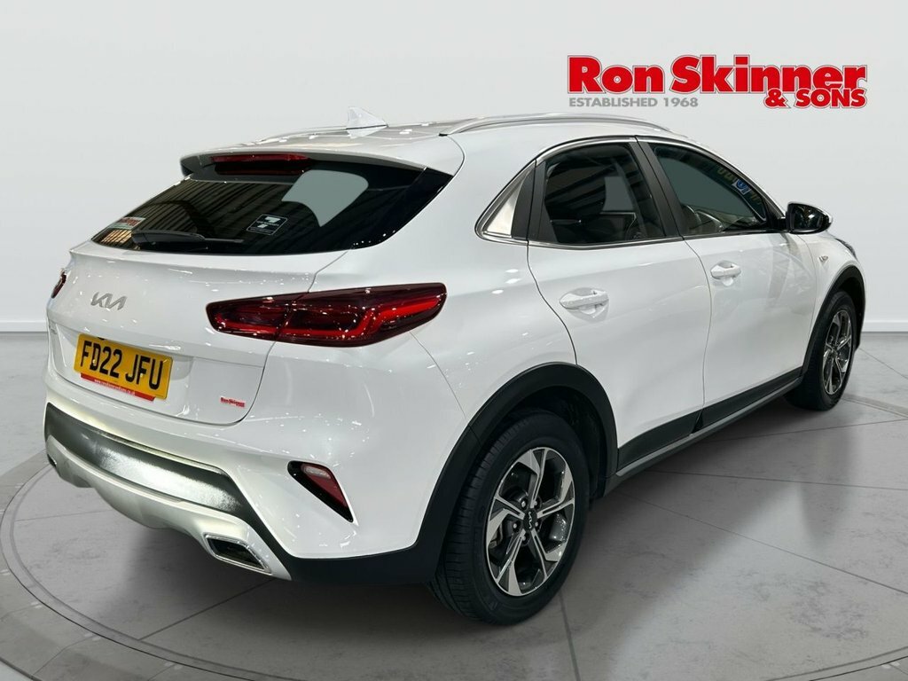Kia Xceed 1L 2 White #4