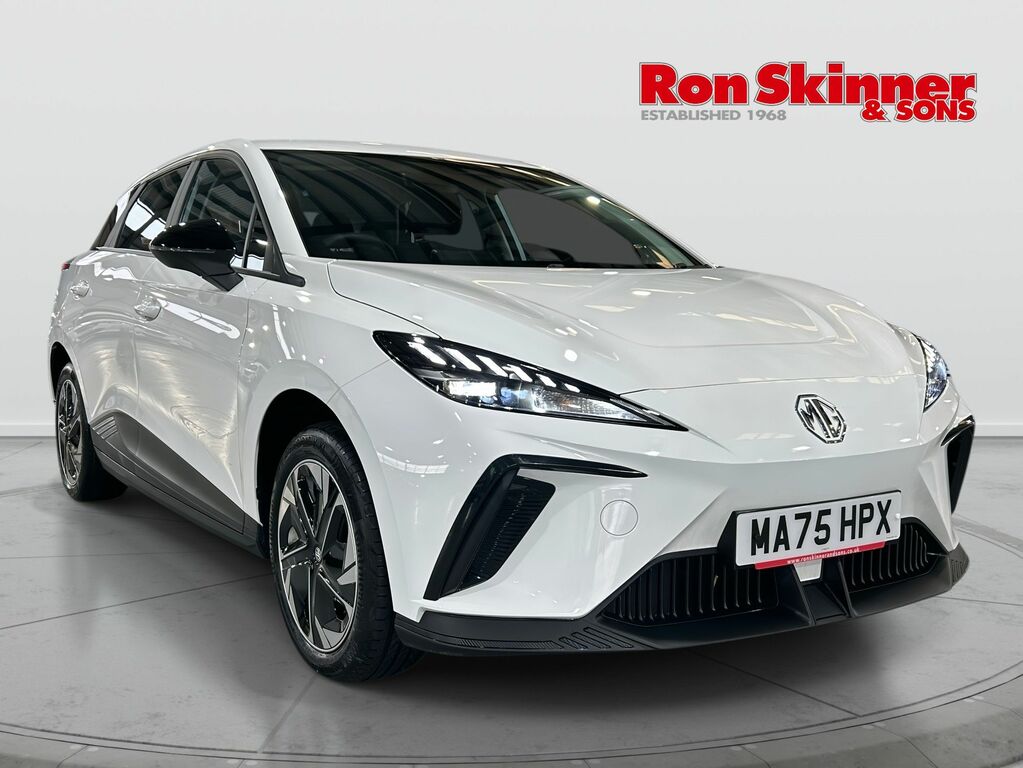 MG MG4 64Kwh Se Long Range Hatchback 2 White