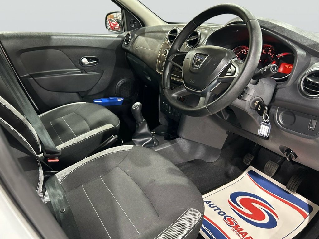 Dacia Sandero Stepway 0.9L Essential White #5