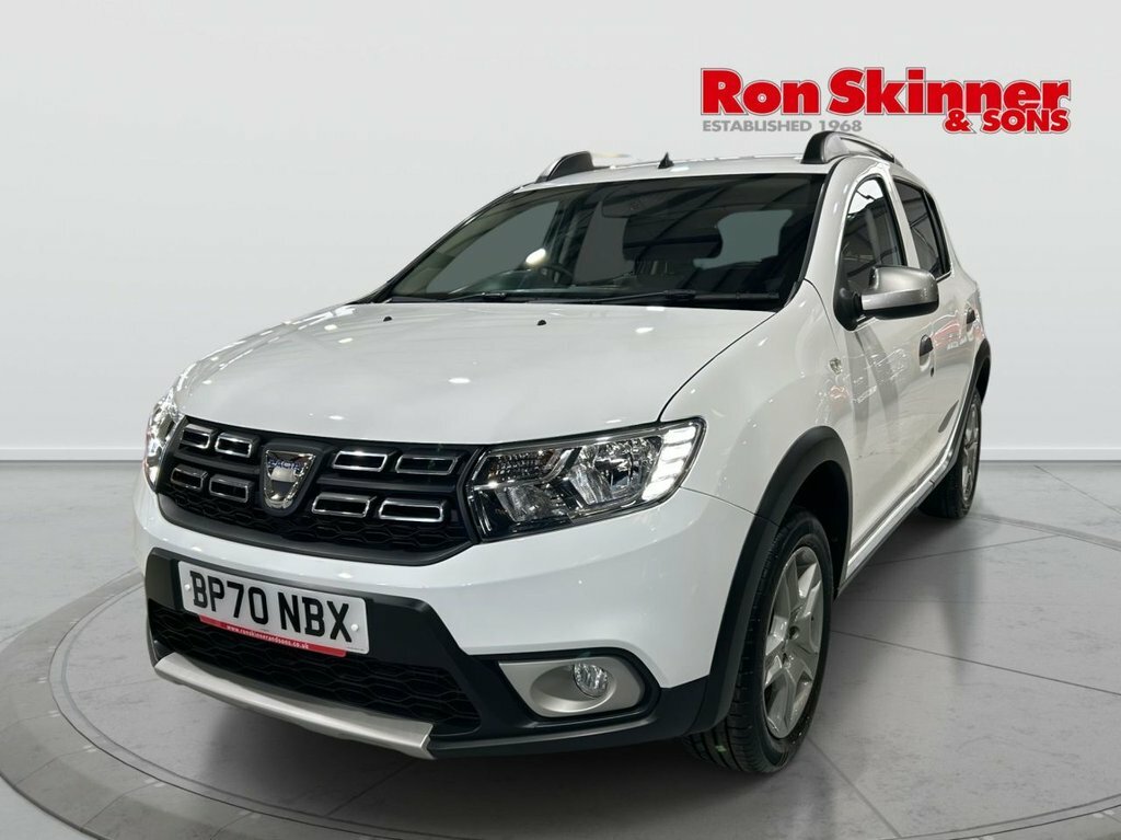 Dacia Sandero Stepway 0.9L Essential White #2