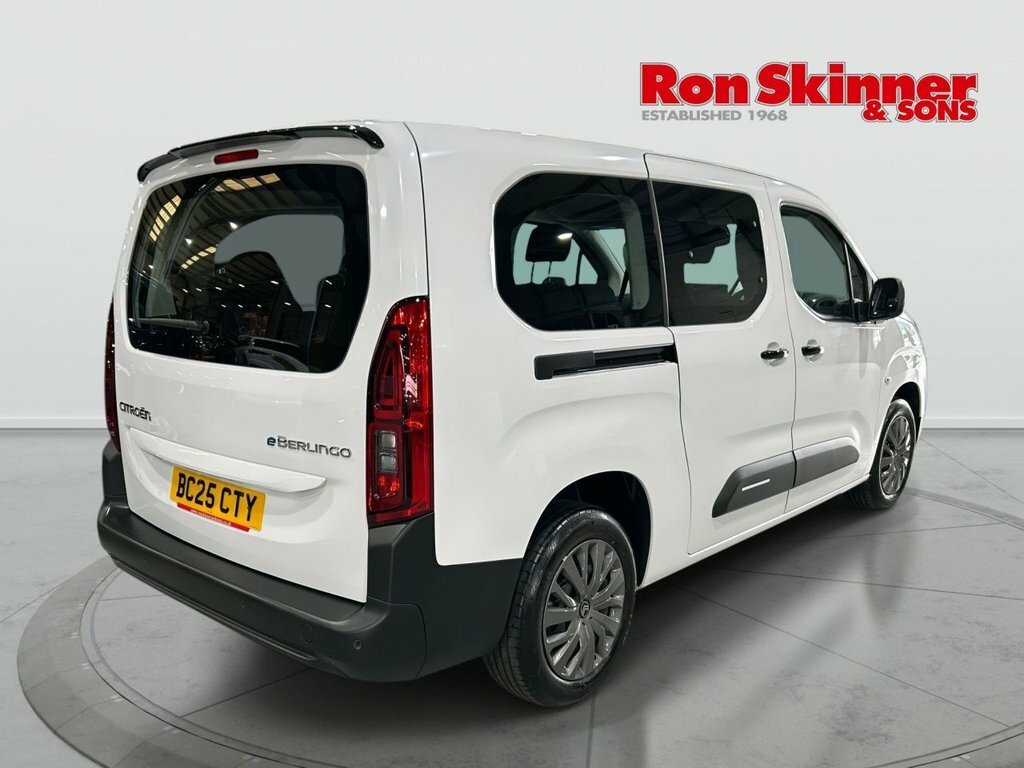 Citroen e-Berlingo 52Kwh Plus XL Mpv 11Kw Charger White #3