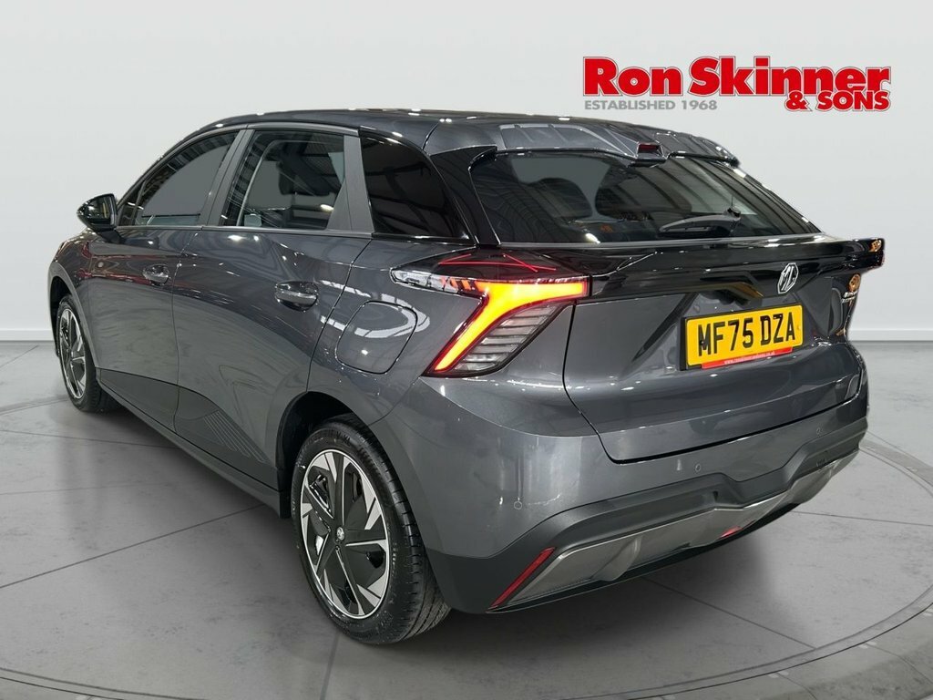 MG MG4 64Kwh Se Long Range Hatchback 2 Grey #3