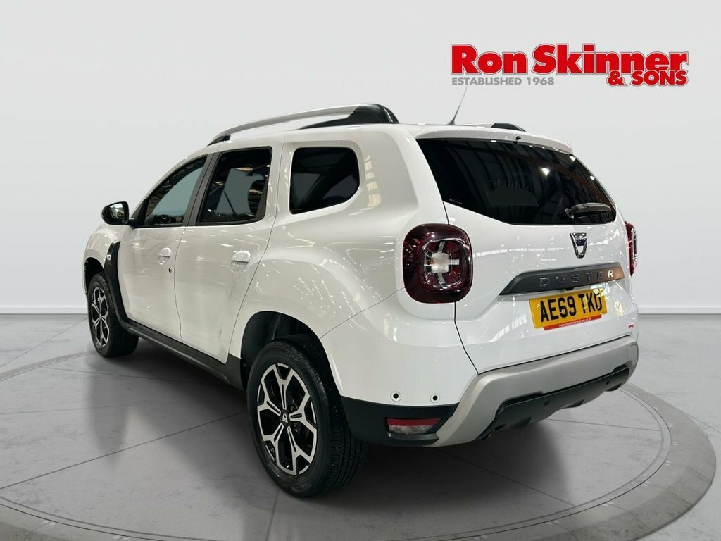 Dacia Duster 1.6L Prestige White #3