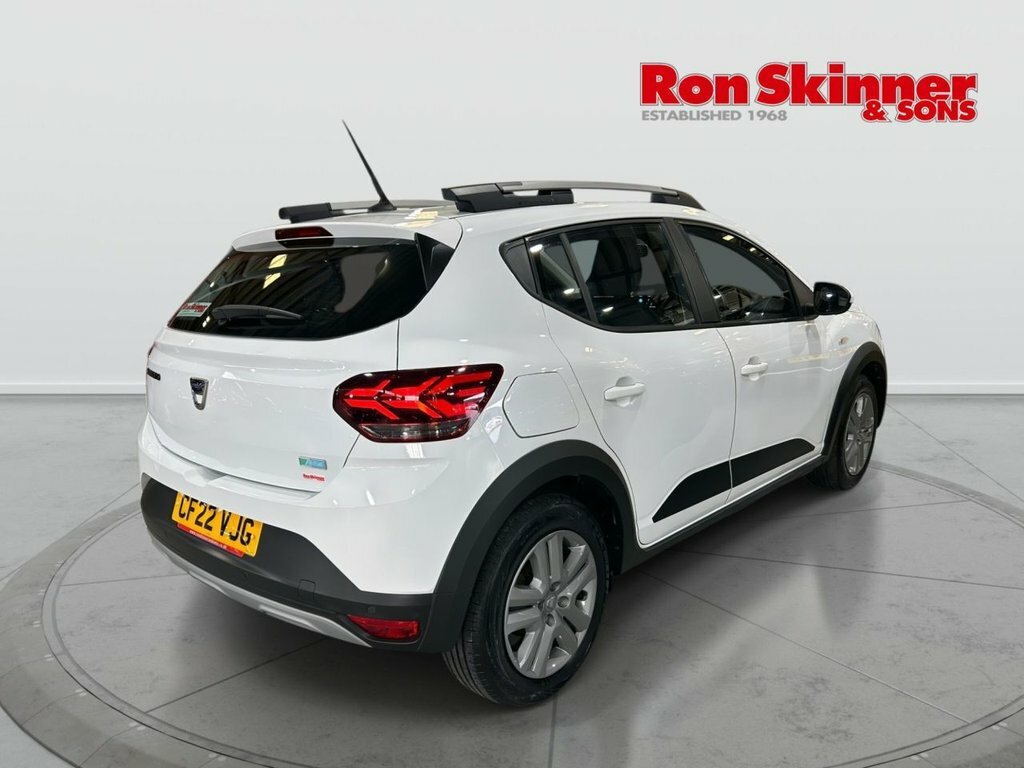 Dacia Sandero Stepway 1L Comfort CF22VJG White #3