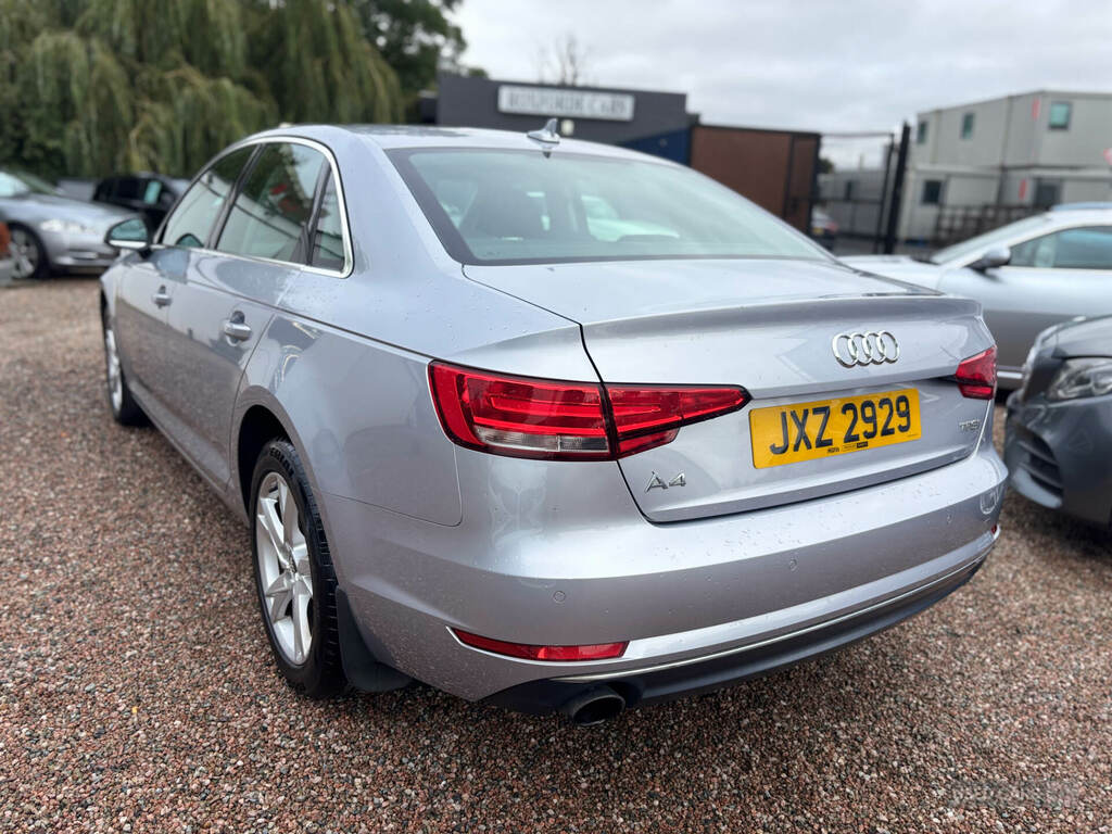 Audi A4 2.0T Fsi Sport Silver #4