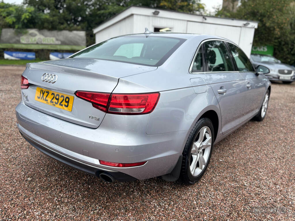Audi A4 2.0T Fsi Sport Silver #5