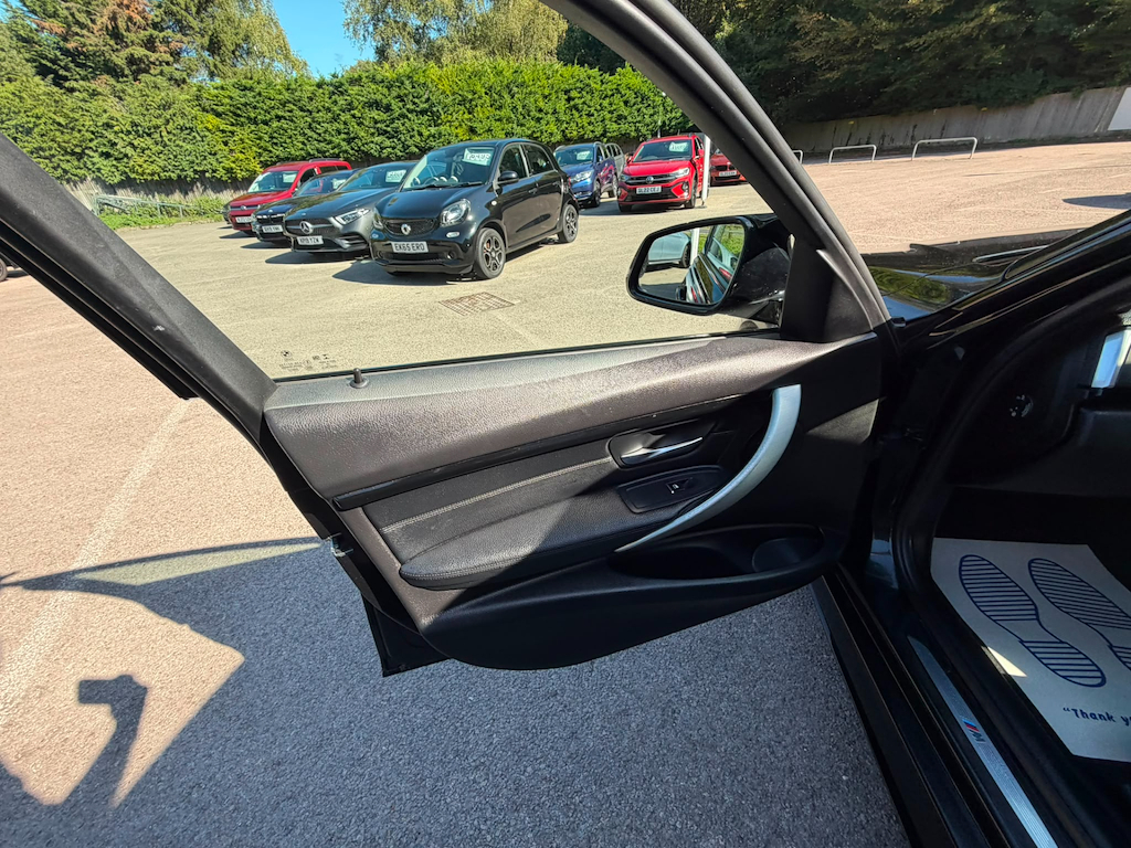 BMW 3 Series 2.0 320D Sport Black #21