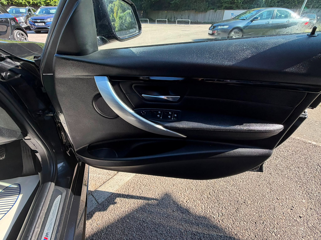 BMW 3 Series 2.0 320D Sport Black #11