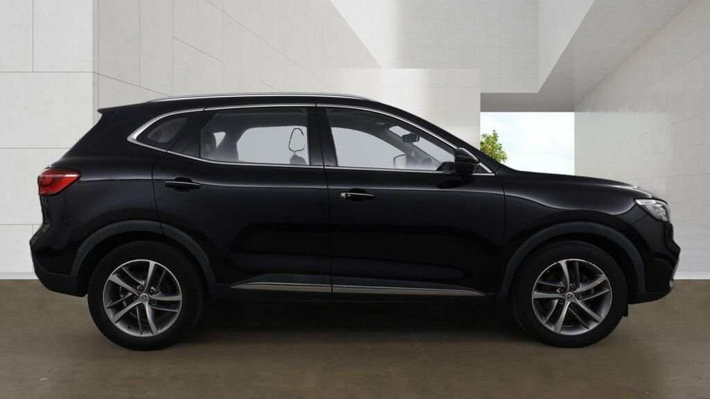MG HS 1.5L Excite Black #5