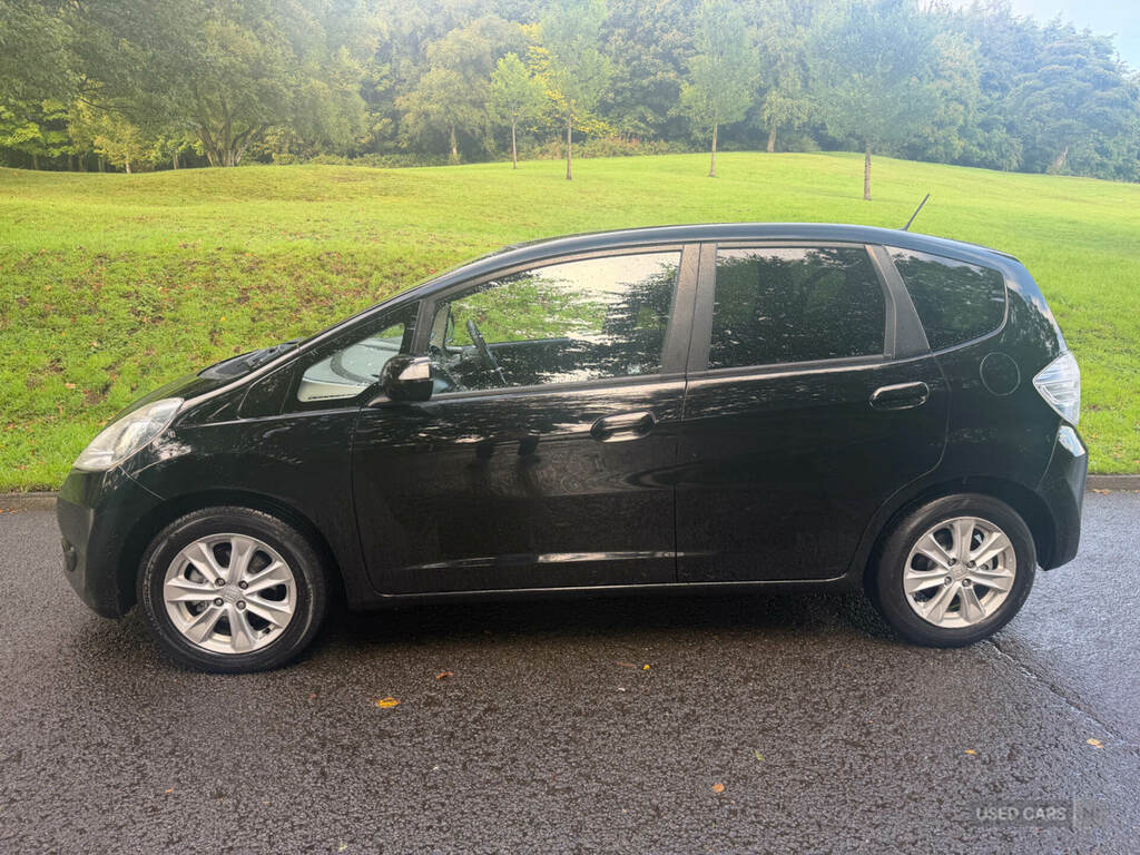 Honda Jazz 1.3 Ima Hs Hybrid Cvt Black #5