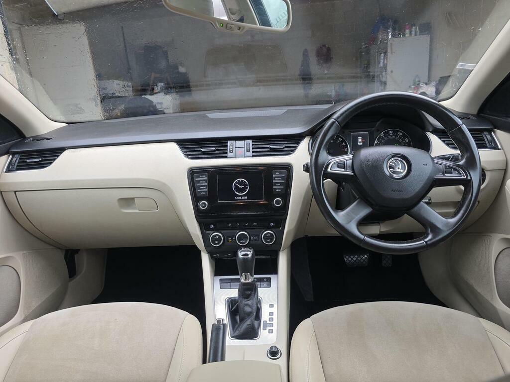 Skoda Octavia 1.6 Tdi Elegance Euro 5 Ss Blue #29