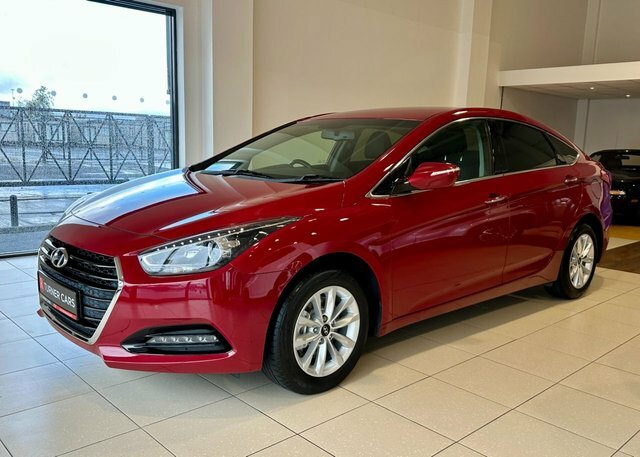 Hyundai I40 1.7 Crdi Blue Drive Se Nav Saloon Manua Red