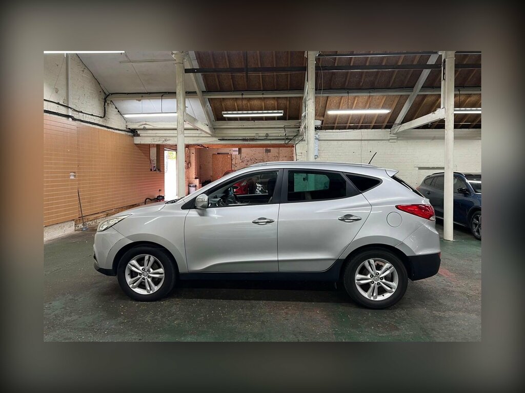Hyundai Ix35 1.7 Crdi Premium Euro 5 Ss Silver #3