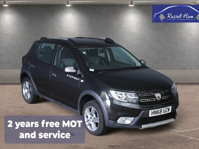 Dacia Sandero Stepway 0.9 Tce Essential Hatchback Euro Black
