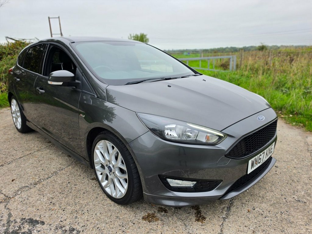 Ford Focus 1.5L St-line Grey