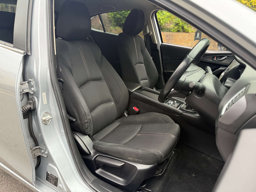 Mazda 3 Sport Nav Silver #4