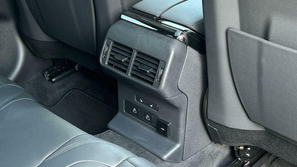 Land Rover Range Rover Velar Belgravia Edition Grey #18