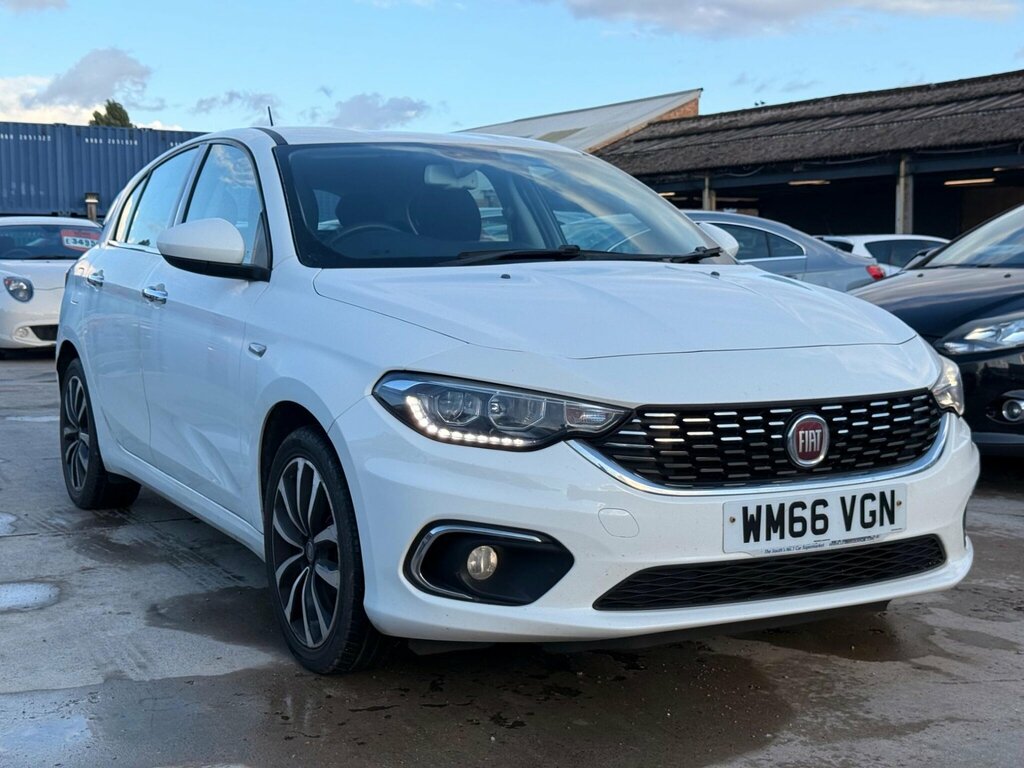Fiat Tipo 1.3 Multijetii Lounge Euro 6 Ss White