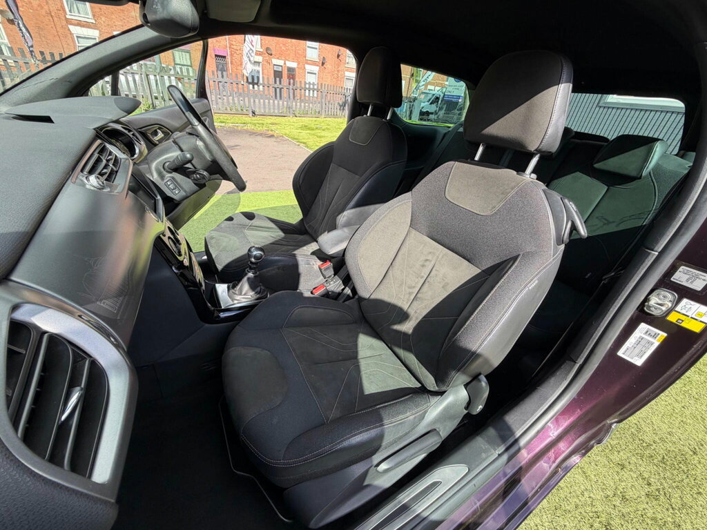 DS DS 3 Cabrio Convertible 1.6 Thp Prestige Cabriolet Euro 6 Ss Purple #30