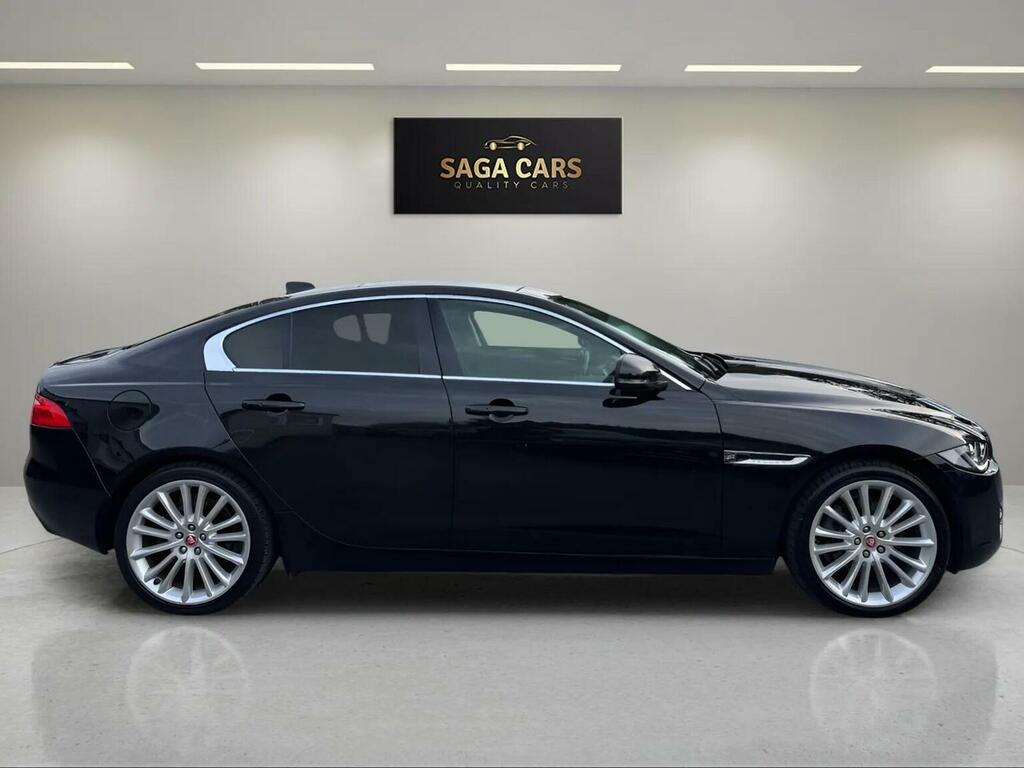 Jaguar XE 2.0D Portfolio Euro 6 Ss Black #3