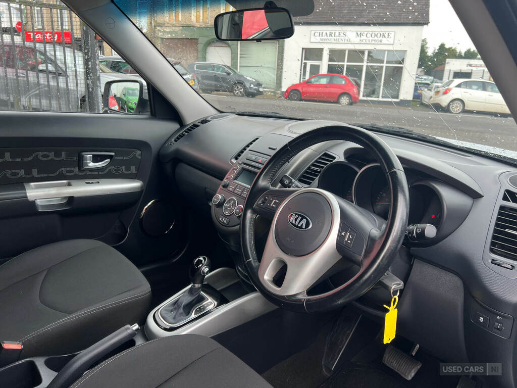 Kia Soul 1.6L Crdi Connect White #10