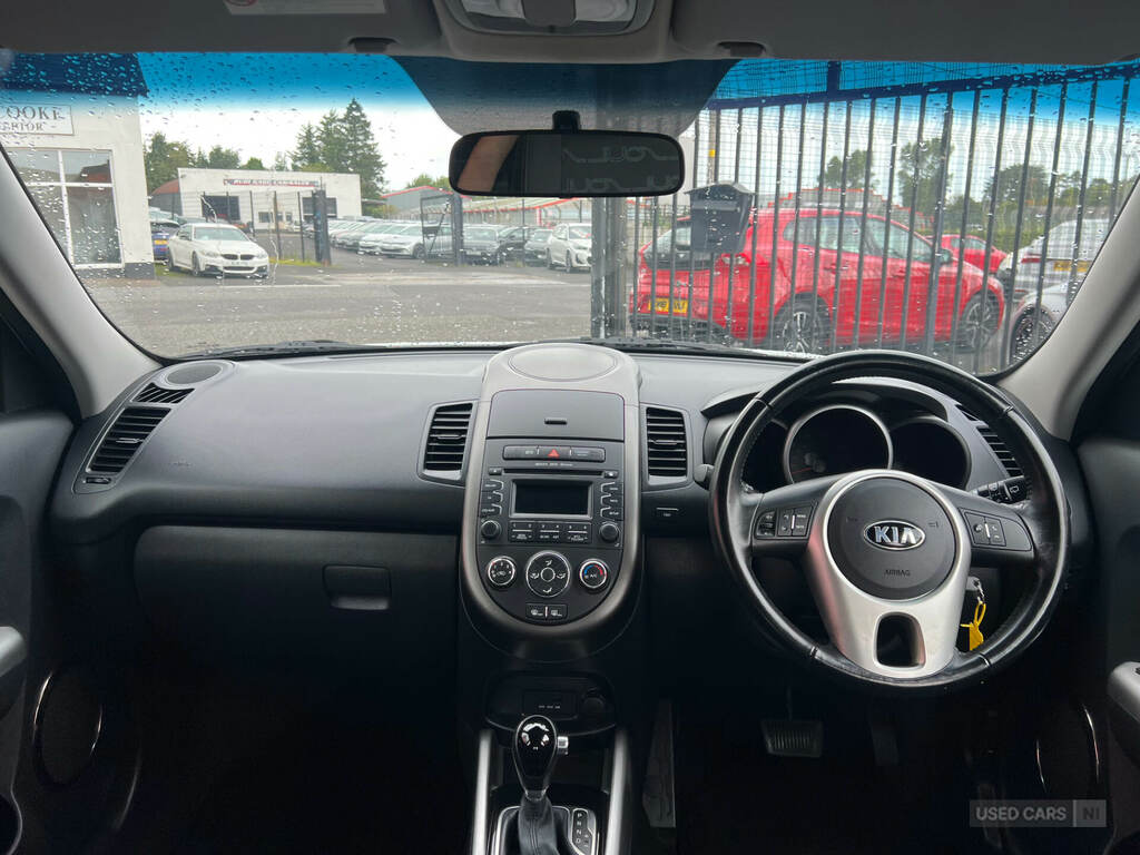 Kia Soul 1.6L Crdi Connect White #13