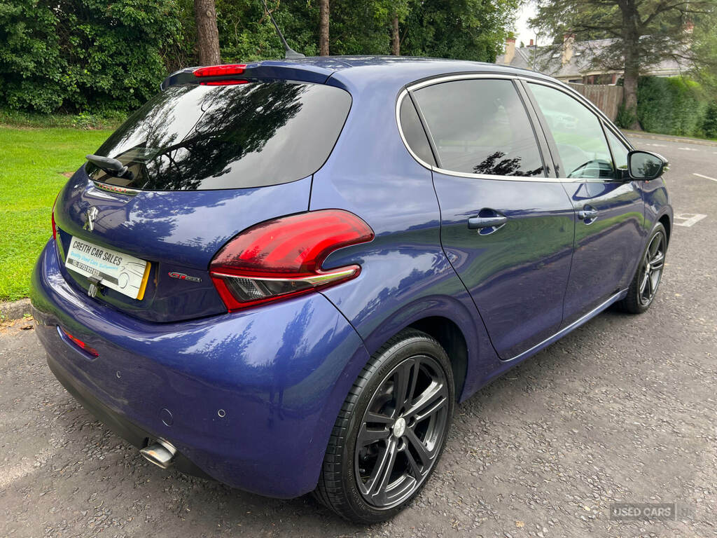Peugeot 208 1.6 Bluehdi 100 Gt Line Non Start Stop Blue #6