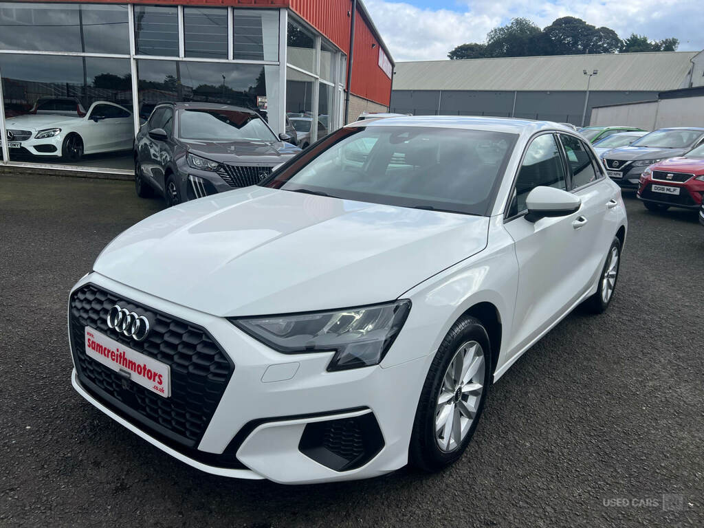Audi A3 30 Tfsi Technik White #3