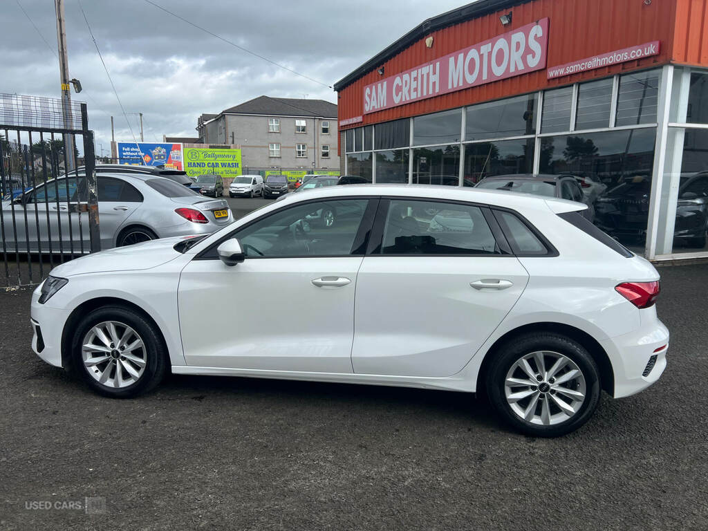 Audi A3 30 Tfsi Technik White #2
