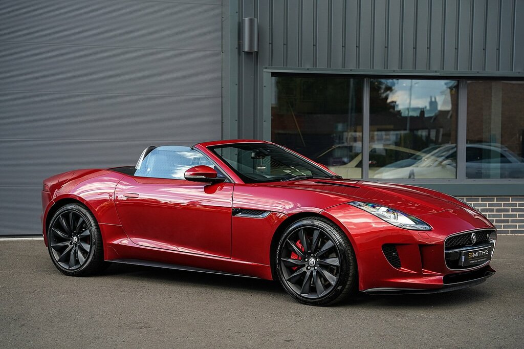 Jaguar F-Type V8 S Red