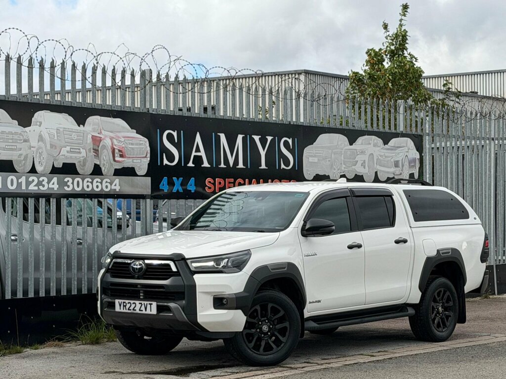 Toyota HILUX 2.8 D-4d Invincible X 4Wd Euro 6 Ss White