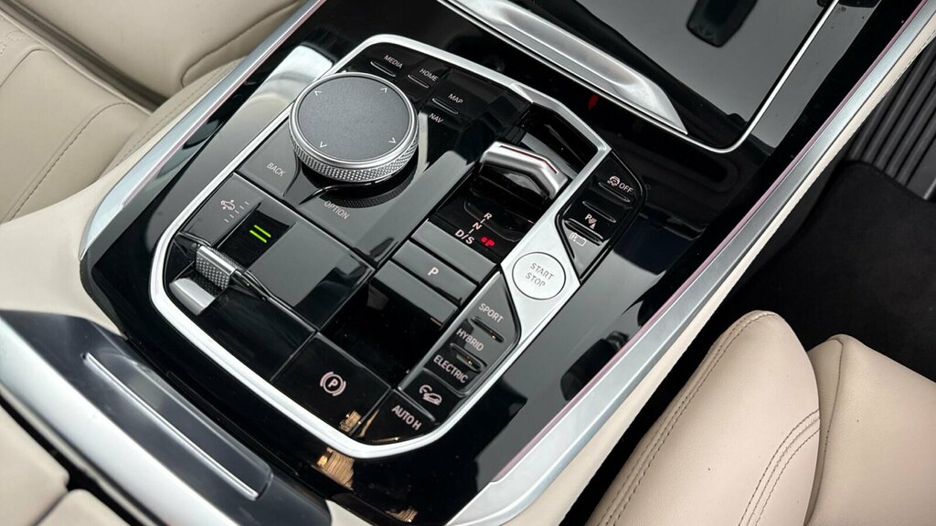 BMW X5 Xdrive50e M Sport Green #10